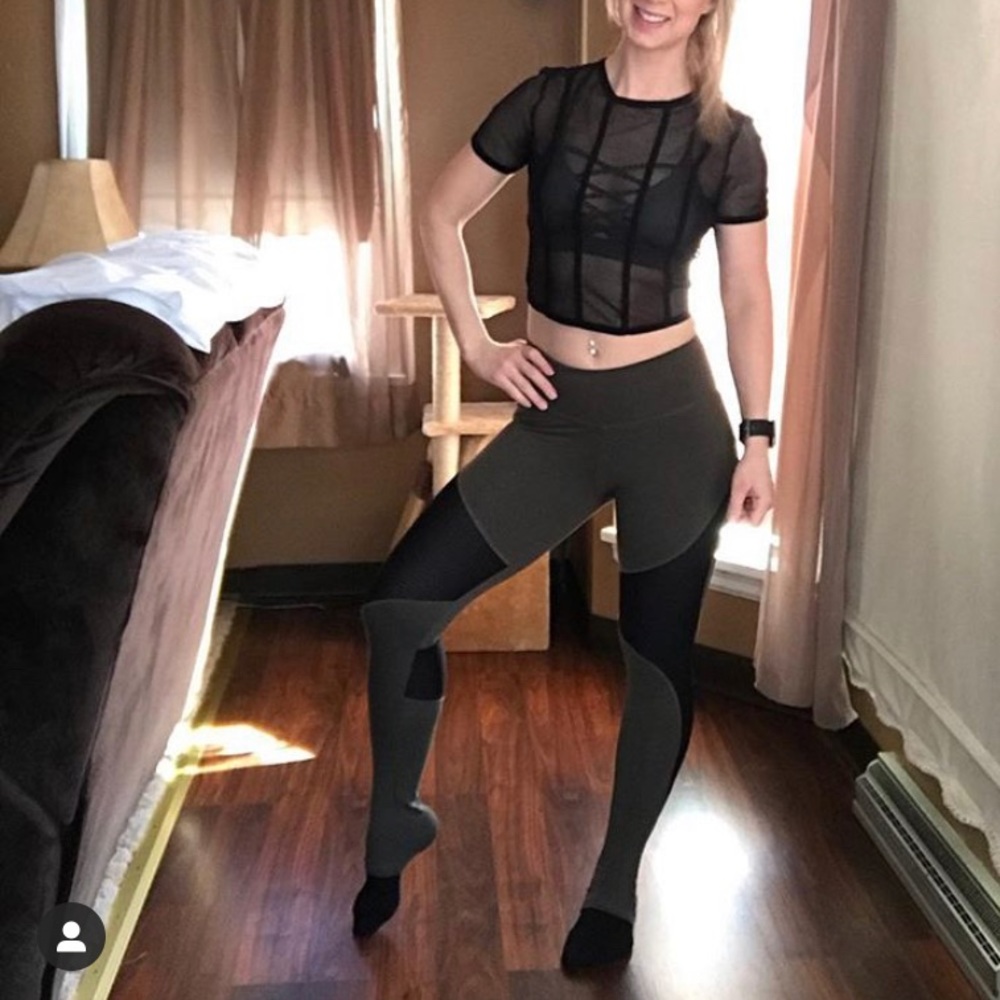 Dark green leggings